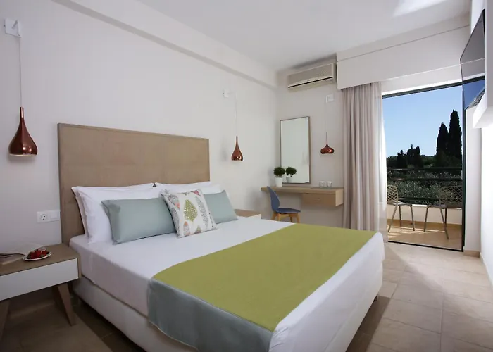 Hotel Paradise Corfu 3*