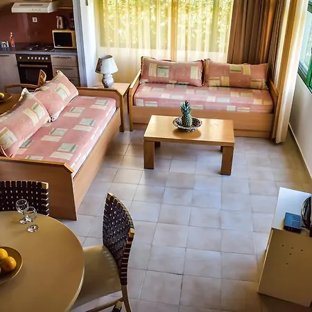 Paradise Corfu فندق جوفيا