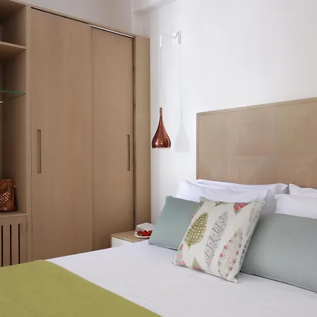 Paradise Corfu 3* 고우비아