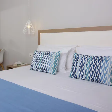 호텔 Paradise Corfu 고우비아